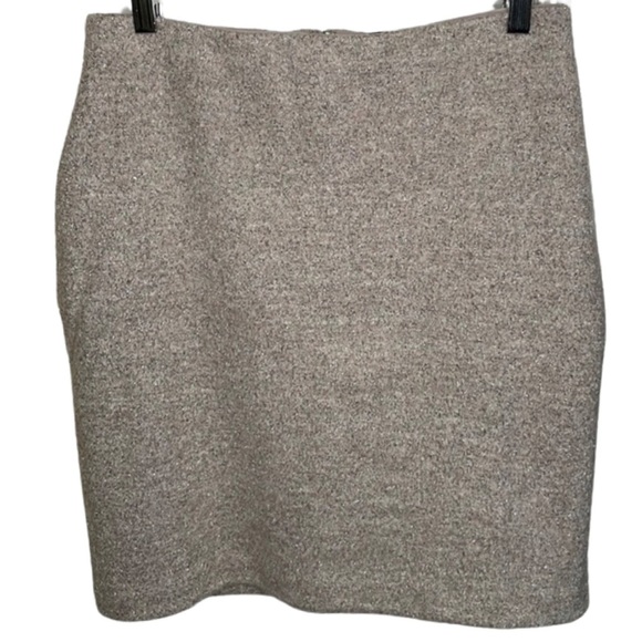 Ann Taylor Wool Blend Light Gray & Silver Mini Skirt Size 6 - Picture 1 of 6